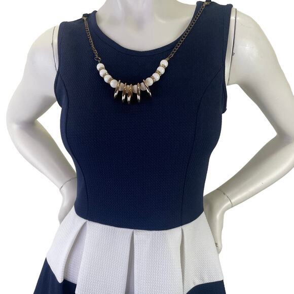 Fashion Magazine Vntg 80s Sleeveless Mini Dress Navy White Scoop Neck Fit Flare - Picture 3 of 14